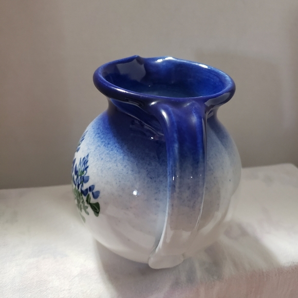 Beautiful pitcher with blue flowers and greenery Signed Donna 07 Homestead - Picture 5 of 10